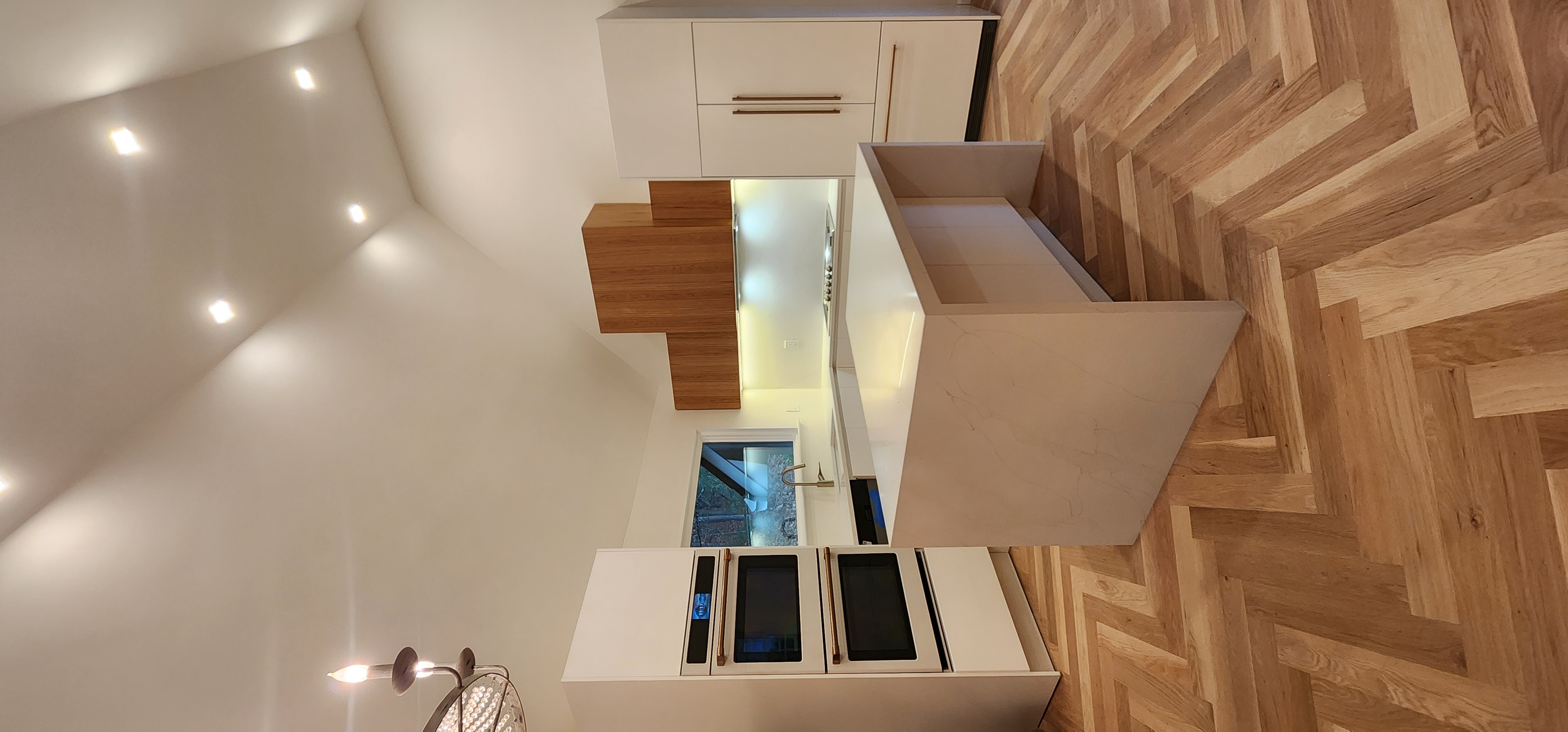 Luxury Kitchen with Integrated Appliances